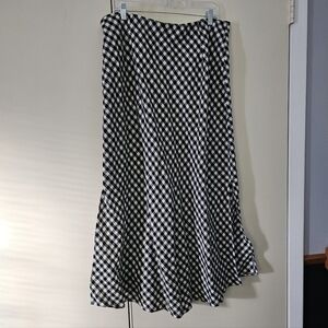 J. Crew Black And White Linen Skirt. Size XL